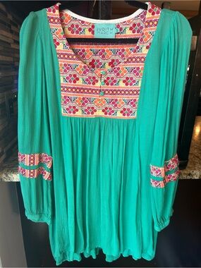 Judith March Teal Embroidered Peasant Tunic size S